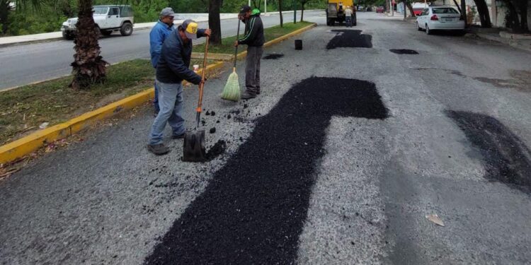 Gobierno de Victoria cierra octubre con mejoras a obras de vialidad de diez colonias