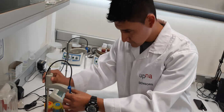 Desarrolla UAT sensores de fibra óptica para el monitoreo de la calidad del agua