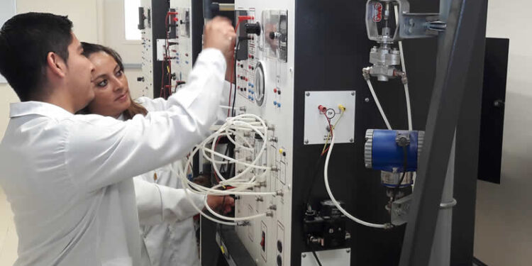 Desarrolla UAT sensores de fibra óptica para el monitoreo de la calidad del agua