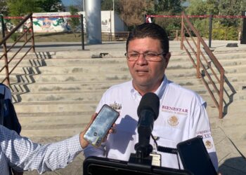 Investigan a empleados federales por robarse pensiones de abuelitos