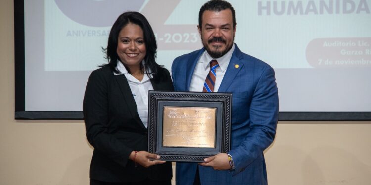 Celebra la UAMCEH UAT 52 años de formar profesionales de excelencia