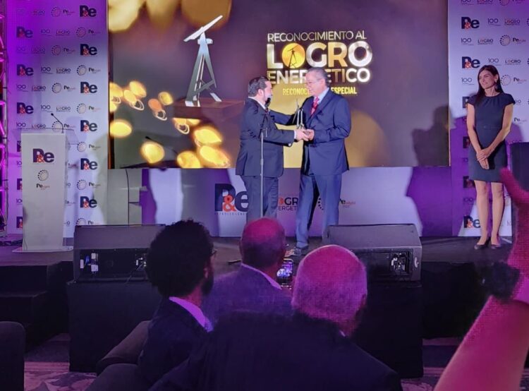 Reconocen a Tamaulipas como el estado del año en el sector energético