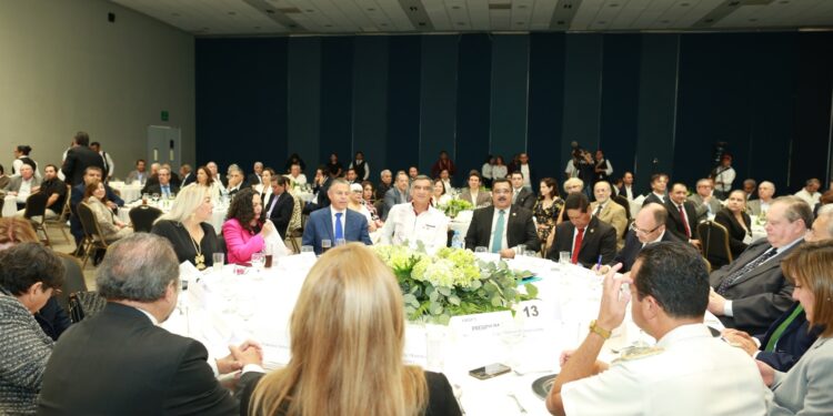 Reafirma Américo Villarreal apoyo a empresarios para atraer inversiones a Tamaulipas