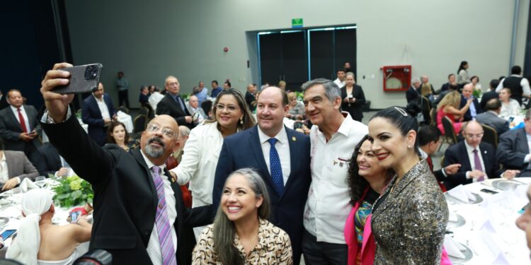 Reafirma Américo Villarreal apoyo a empresarios para atraer inversiones a Tamaulipas