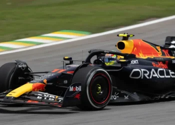 Checo Pérez saldrá tercero en el Sprint de Brasil