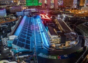 F1 Las Vegas: Una noche de emoción con Checo Pérez en la lucha por el subcampeonato