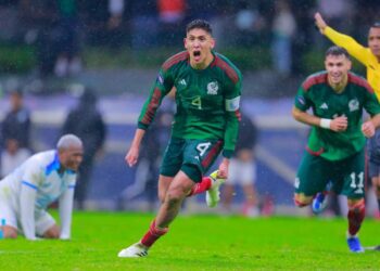 México se salva en penales ante Honduras y avanza a la Copa América