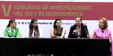 Mujeres contribuyen a la investigación científica en la UAT