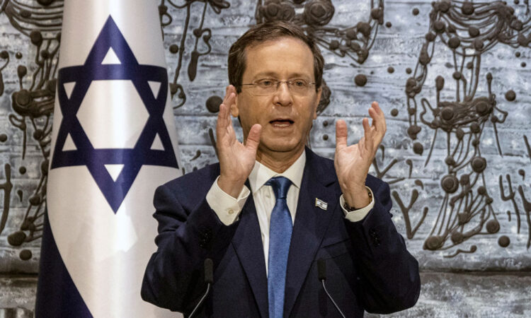 Presidente de Israel afirma que solo el ejército puede garantizar seguridad en Gaza después de la guerra