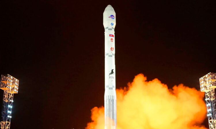 Estados Unidos condena el lanzamiento de satélite espía de Corea del Norte