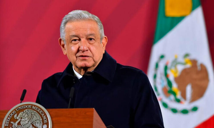 AMLO anuncia inauguración de “Megafarmacia” en diciembre para combatir desabasto