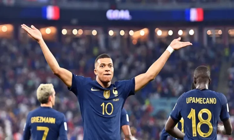 Kylian Mbappé llegó a los 300 goles en su carrera