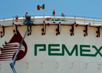 Producción de Pemex dependiente de campos antiguos, advierten especialistas