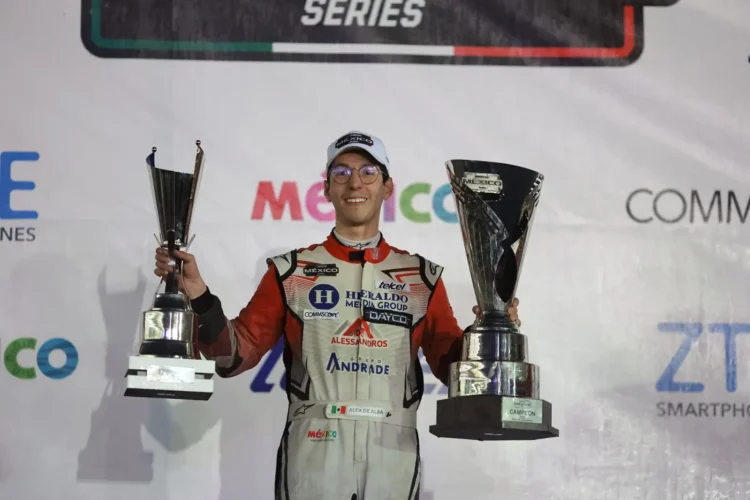 Campeón potosino: Alex de Alba se corona en Nascar Challenge