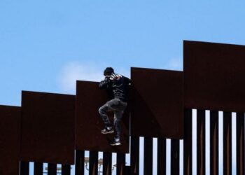 Migración desafiada: La realidad del muro EE.UU.-México