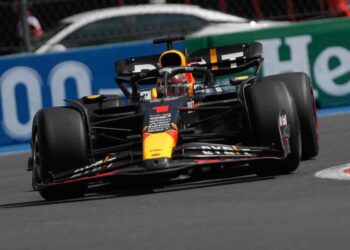 “Checo” Pérez termina tercero en sprint del GP de Brasil