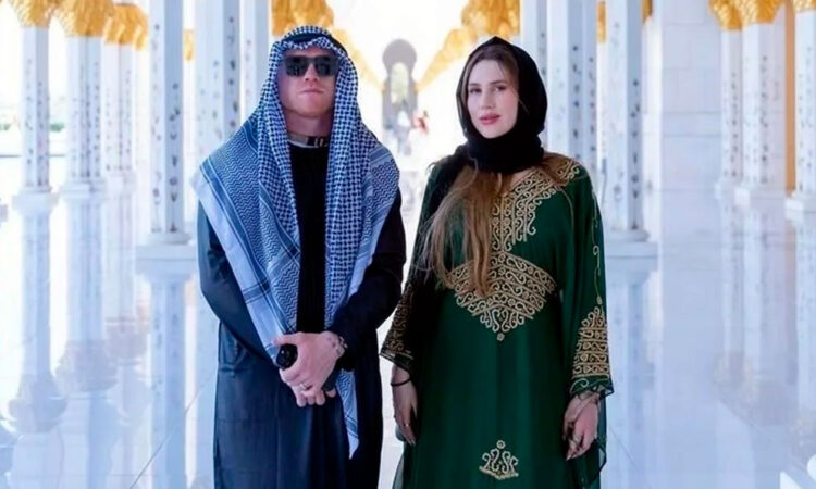 Canelo Álvarez y su esposa Fernanda disfrutan de románticas vacaciones en Dubai