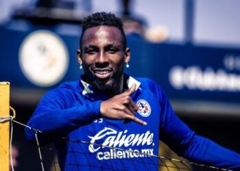 Lichnovsky y Quiñones recuperados para enfrentar a Xolos