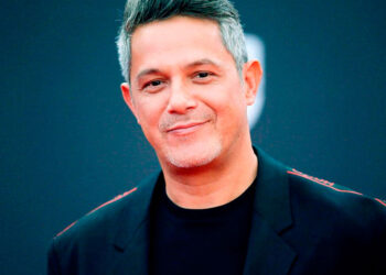 Alejandro Sanz donará más de medio mdp a damnificados de Acapulco