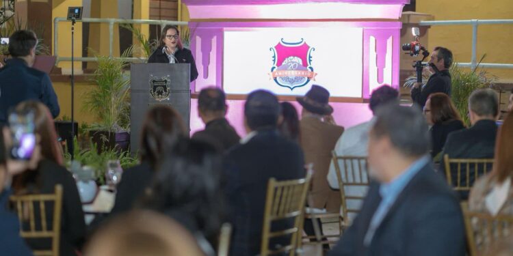 Celebran el 20 Aniversario del Colegio de Tamaulipas y reconocen su aportación académica