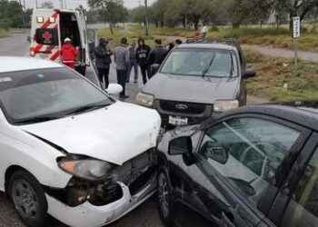 Carambola en la avenida América Española deja dos heridos