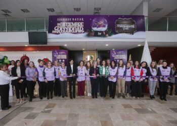 Inaugura María de Villarreal el bazar navideño “Un diciembre para recordar”