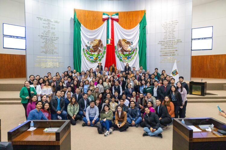 Américo Villarreal impulsa nueva Ley Estatal de la Juventud; fue aprobada en el Congreso