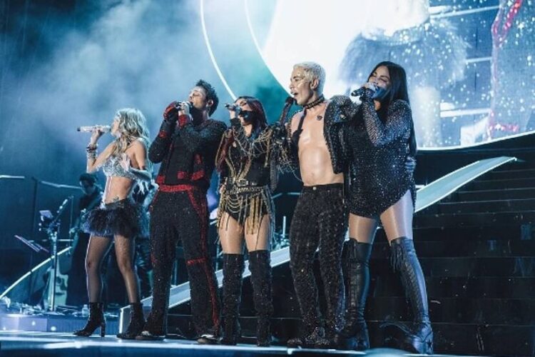 RBD deja recuerdo en Monterrey y promete un regreso