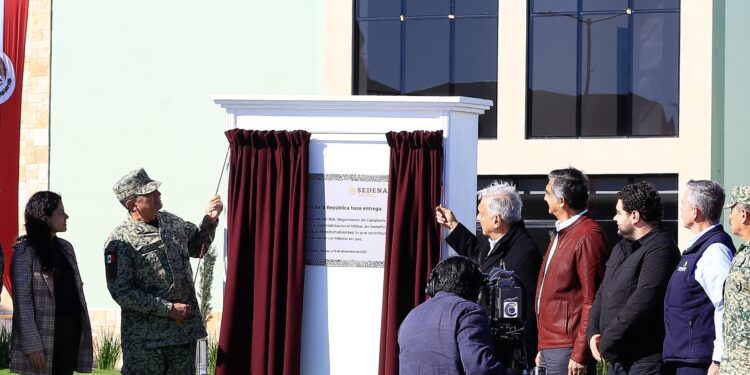 Inaugura AMLO instalaciones del 16o. Regimiento de Caballería Motorizada en Nuevo Laredo