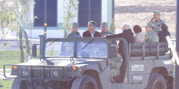 Inaugura AMLO instalaciones del 16o. Regimiento de Caballería Motorizada en Nuevo Laredo