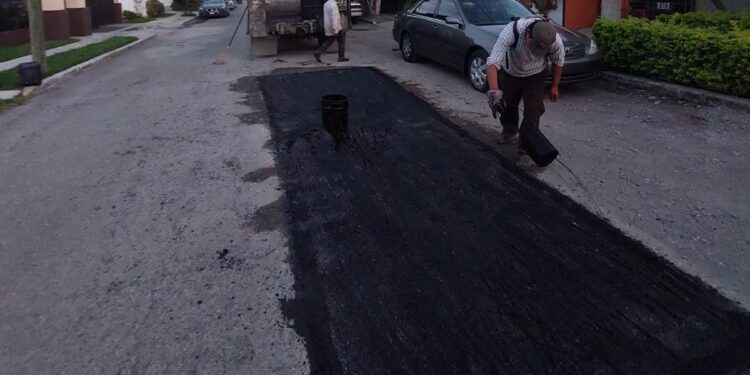 Continúa restauración de calles de Victoria por el Gobierno Municipal