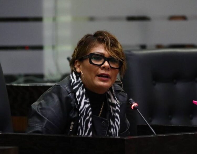 Pide Diputada investigar presunto doble sueldo de titular del Instituto del Deporte