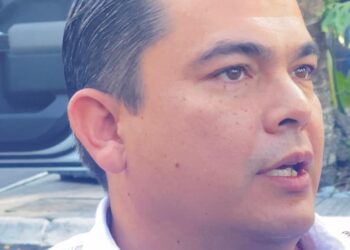 Abandona el Auditor Superior del Estado sus responsabilidades; comete delitos penales y administrativos