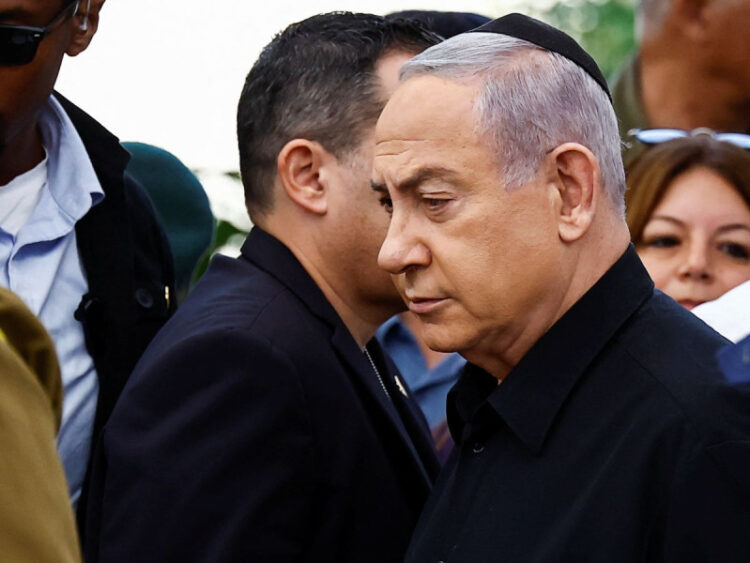 Netanyahu visita Gaza y promete intensificar ofensiva israelí contra Hamás