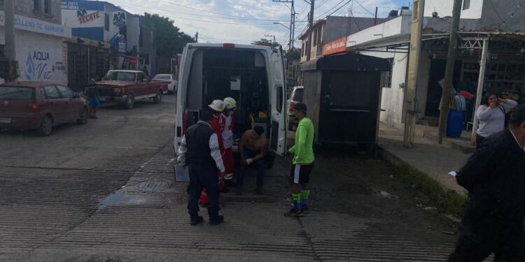 Conductor de caribe causa choque en el Fracc. “Viento Huasteco”