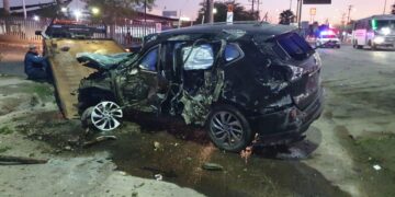 Borrachazo en la Calzada Tamatán deja un herido y pérdida total en auto