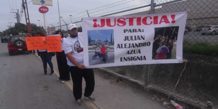 Exigen justicia por muerte de motociclista