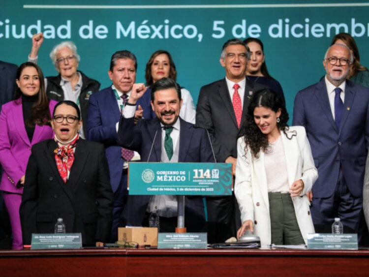 IMSS tiene suficiencia financiera para los próximos 13 años: Robledo