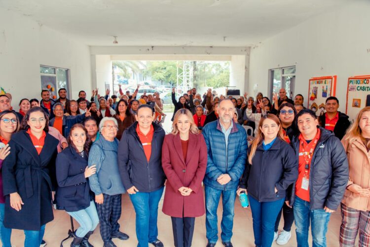Realiza Oxxo convivencia con abuelitas del DIF Victoria.
