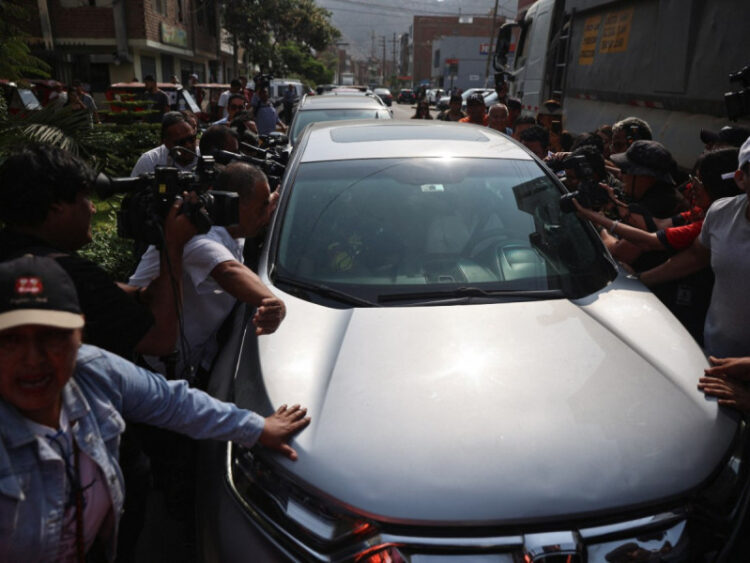 Alberto Fujimori sale de prisión, tras indulto concedido por el Tribunal de Perú