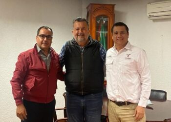 Destina Américo Villarreal 29 millones para equipamiento de 388 escuelas tamaulipecas