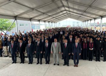 Entrega USJT 182 graduados de sus carreras y cursos para guardia estatal y ministerios públicos