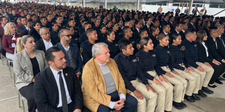 Entrega USJT 182 graduados de sus carreras y cursos para guardia estatal y ministerios públicos