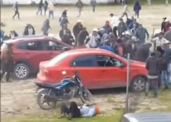 Hay que combatir la extorsión y violencia en Texcaltitlán: AMLO