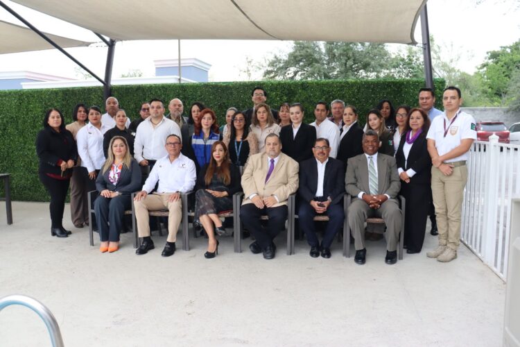 Capacitan a personal para adaptar la ruta de protección de derechos de meneares migrantes