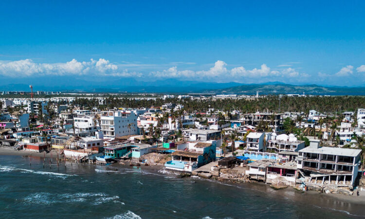 Empresarios de Acapulco perciben riesgos en su temporada de ingresos