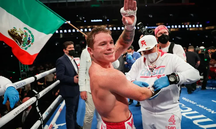 ‘Canelo’ Álvarez considera 3 rivales para mayo, excluyendo a Benavidez