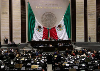 Diputados establecen comisión para dialogar sobre semana laboral de 40 horas