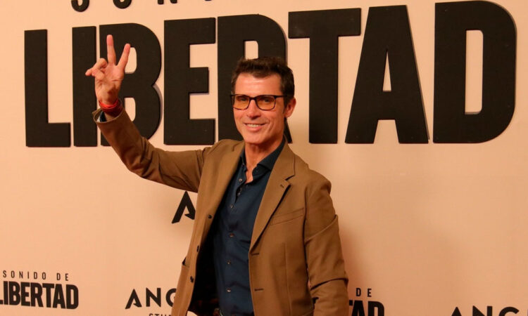 Desalojan a Leonardo García de su departamento en la CDMX