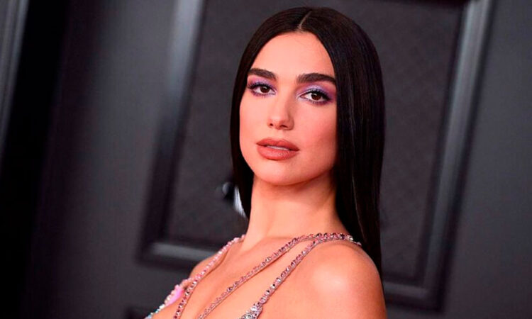 Dua Lipa en camino de ser la cantante británica más adinerada